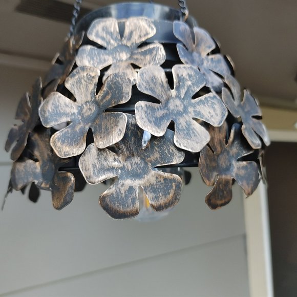 Wind & Weather Other - Wind & Weather Antiqued Metal Hanging Indoor/Outdoor Flower Light